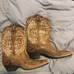 ARIAT boots